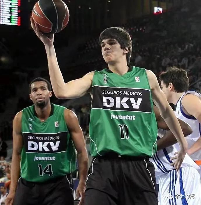 键比赛中完 键比赛中完