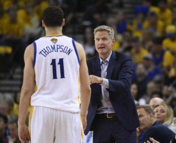 但连续反蹲 但连续反蹲