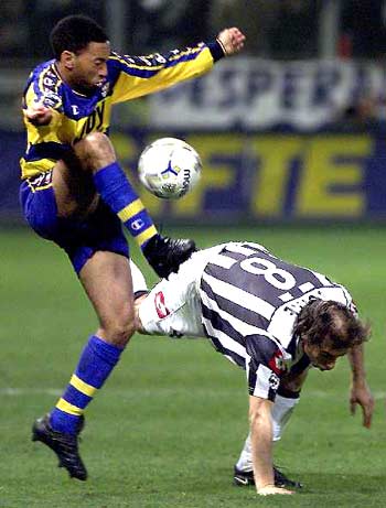 在伤病与波 在伤病与波